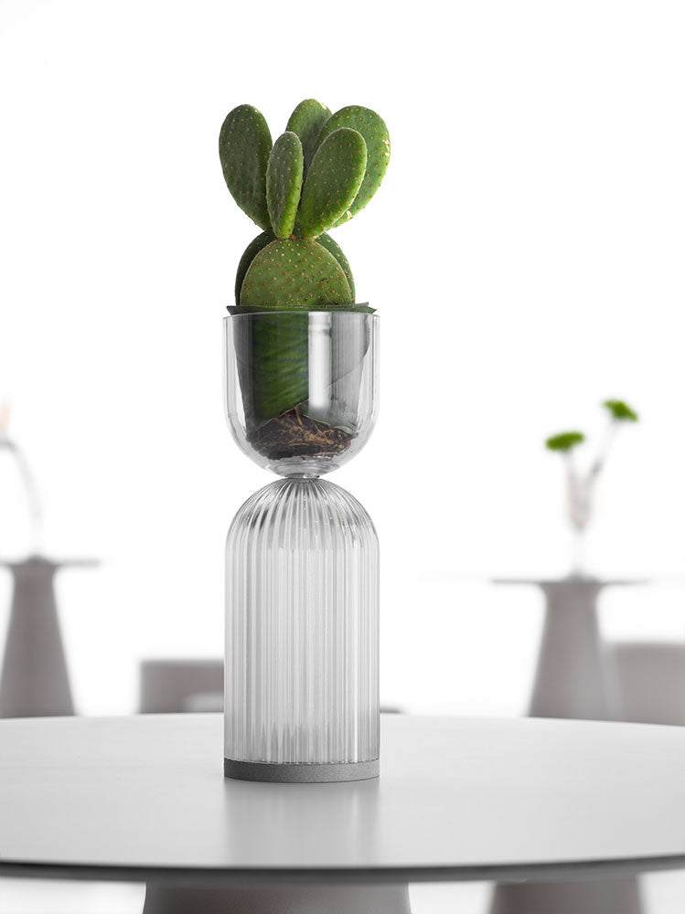 Lampada vaso da esterno Lyxo rigata sotto grigio rosa fume luce