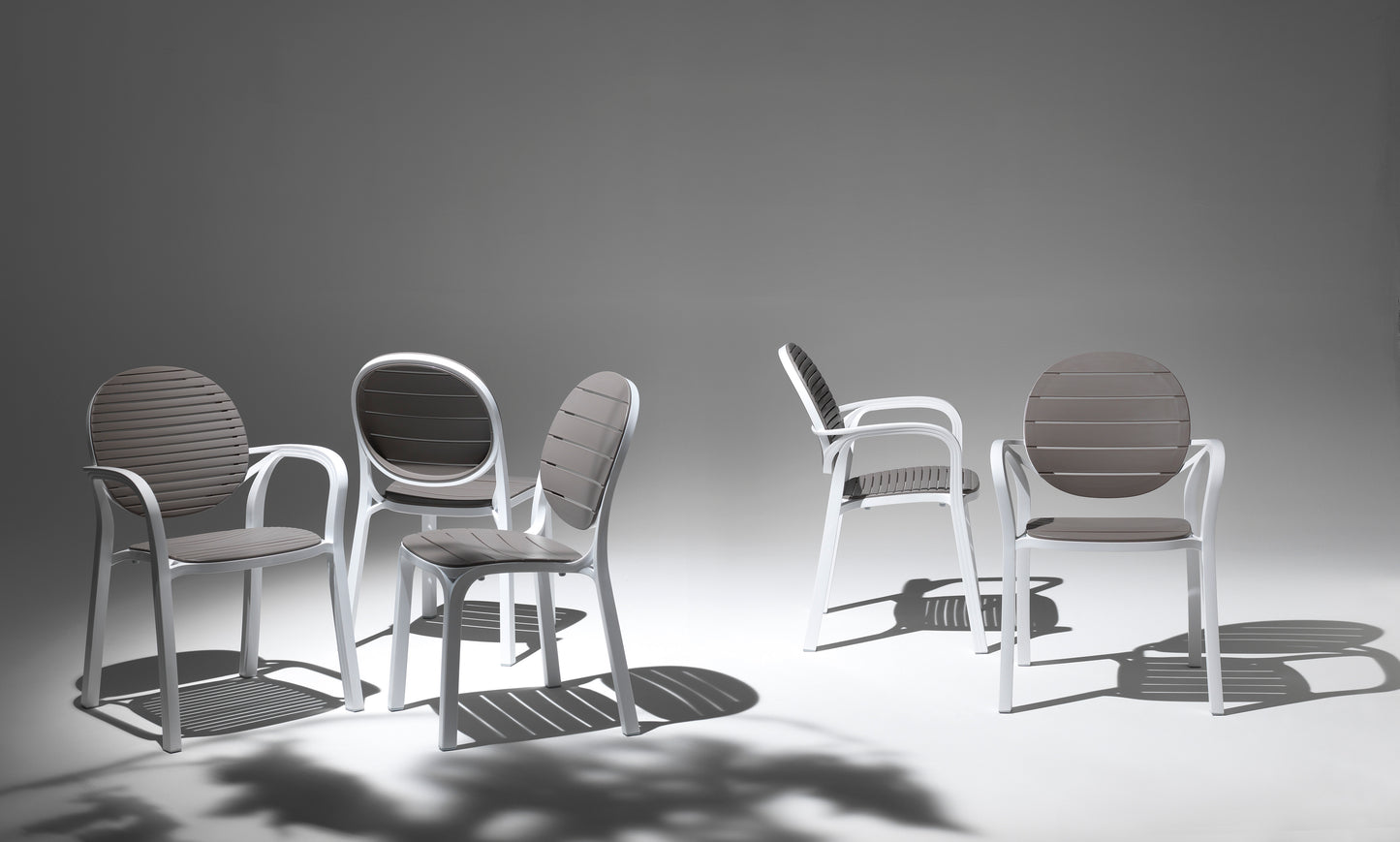 Sedia in resina con braccioli Palma Nardi Genco Outdoor