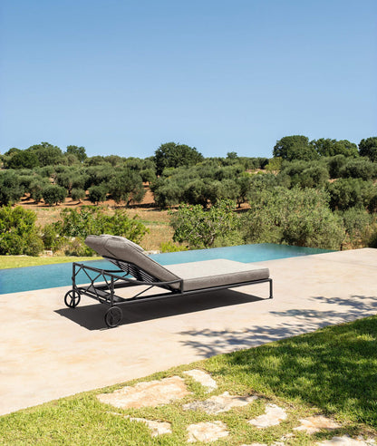 Capri Outdoor Lounger by Talenti 