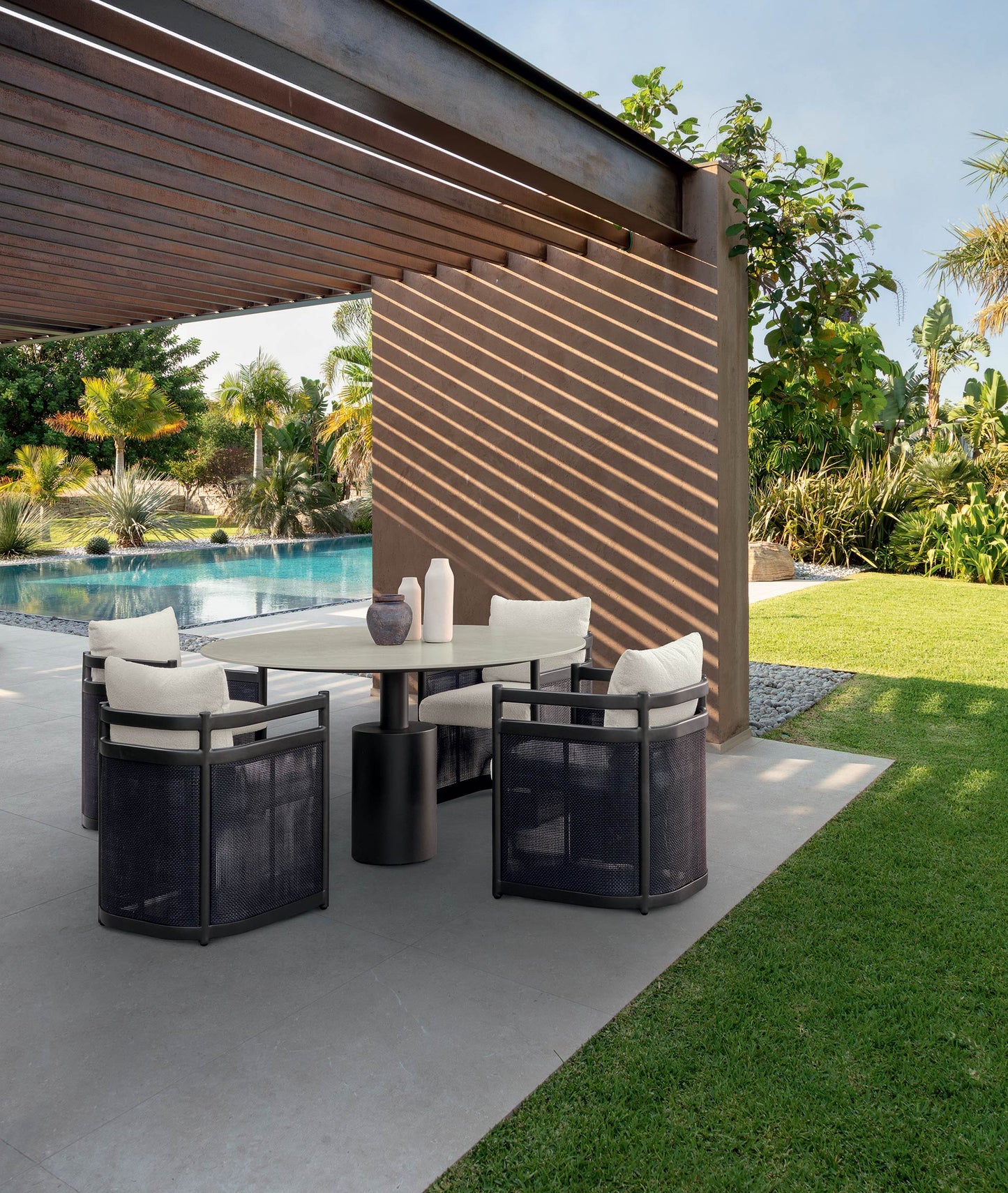 Edwin outdoor dining table by Talenti 