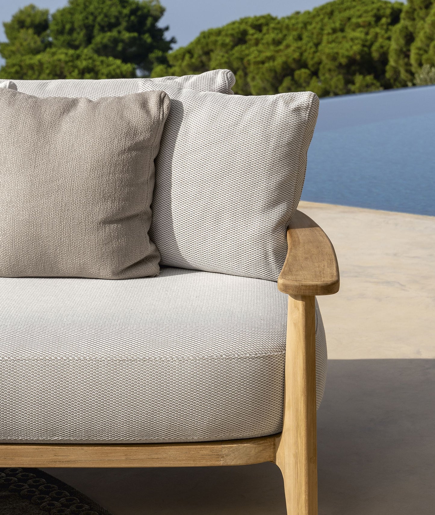 Ever Wood 2-seater outdoor sofa by Talenti 