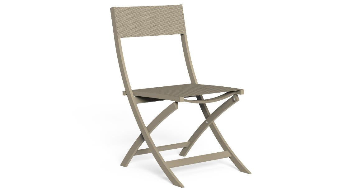 Queen folding outdoor chair by Talenti 