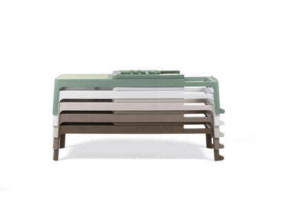 Lettino Plano in resina Nardi Menta mandorla genco outdoor impilabile contract