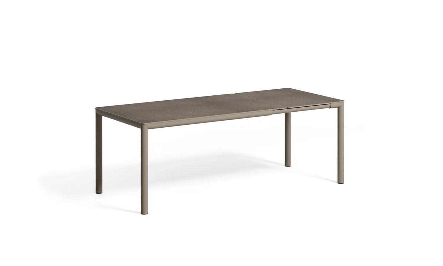 Tevere Laminato tavolo estensibile 147/211 Nardi da esterno
